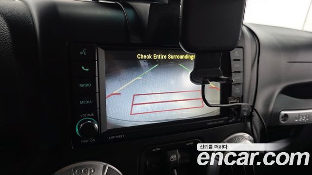 Jeep Wrangler 2012 — photo 15