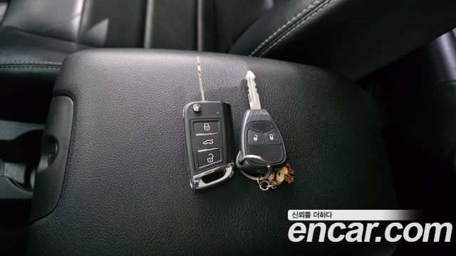 Jeep Wrangler 2012 — photo 17