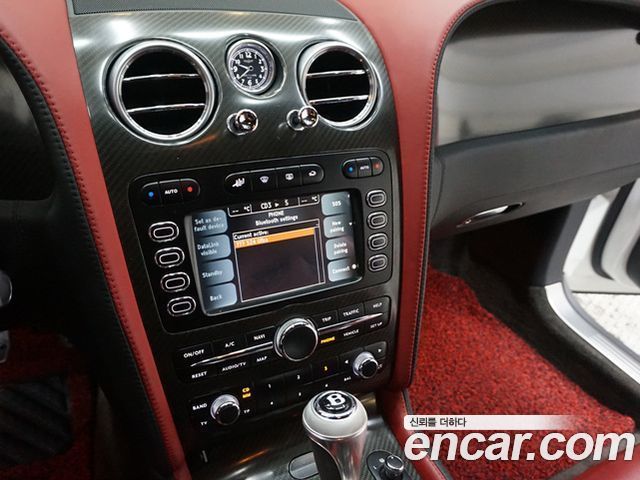 Bentley Continental 2010 — photo 15