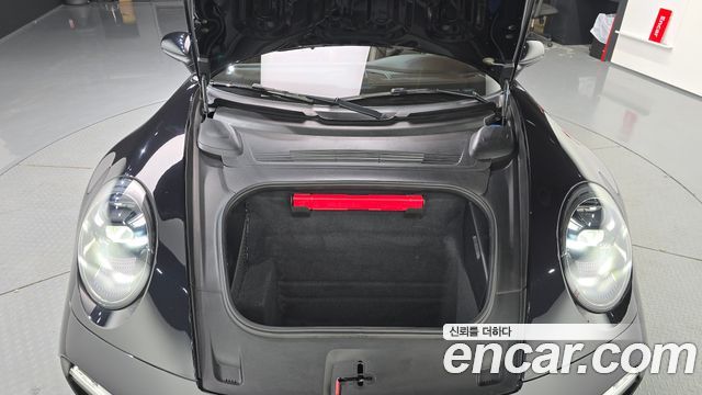 Porsche 911 2022 — photo 6