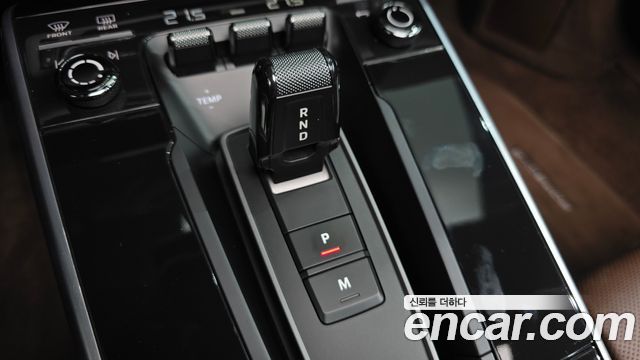 Porsche 911 2022 — photo 12