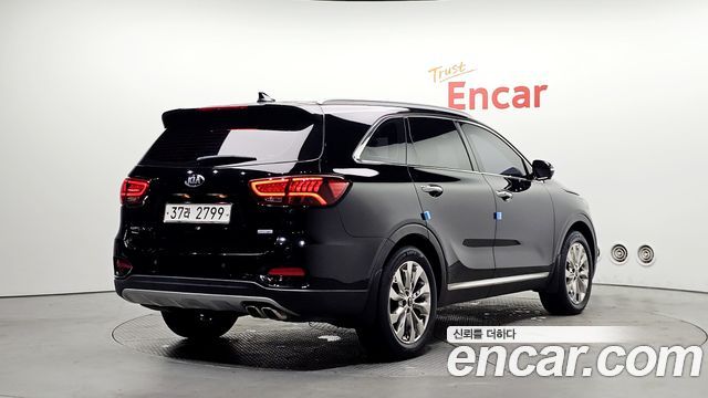 Kia Sorento 2019 — photo 2