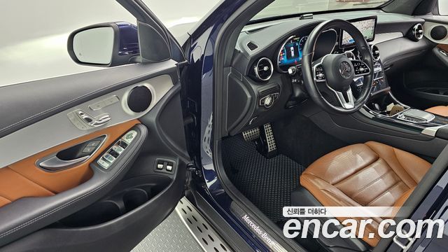 Mercedes-Benz GLC-Class 2022 — photo 13
