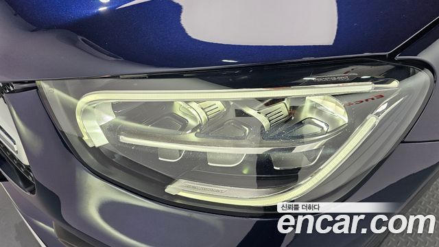 Mercedes-Benz GLC-Class 2022 — photo 8
