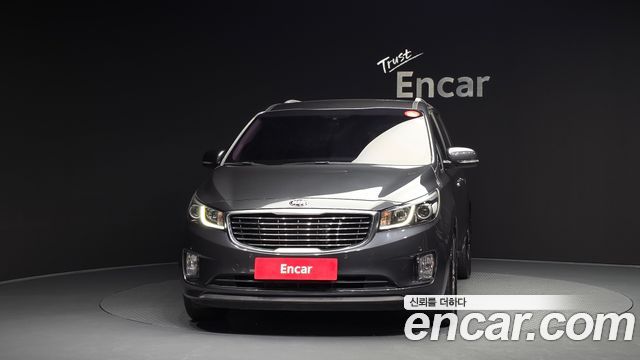 Kia Canival 2015 — photo 3