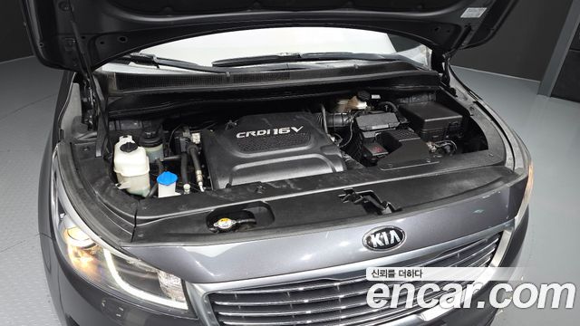 Kia Canival 2015 — photo 6