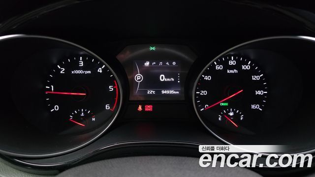 Kia Canival 2015 — photo 11