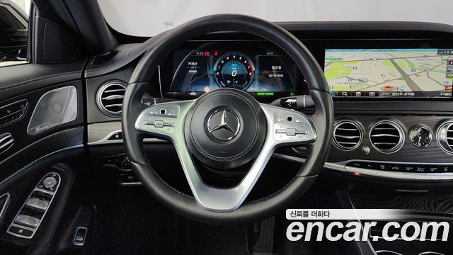 Mercedes-Benz S-Class 2019 — photo 13