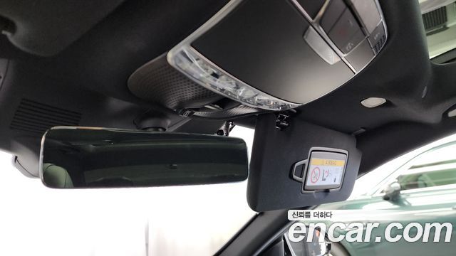 Mercedes-Benz S-Class 2019 — photo 17