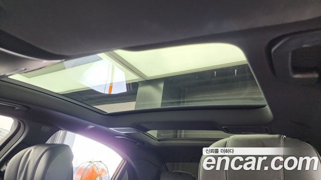 Mercedes-Benz S-Class 2019 — photo 18