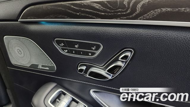 Mercedes-Benz S-Class 2019 — photo 19