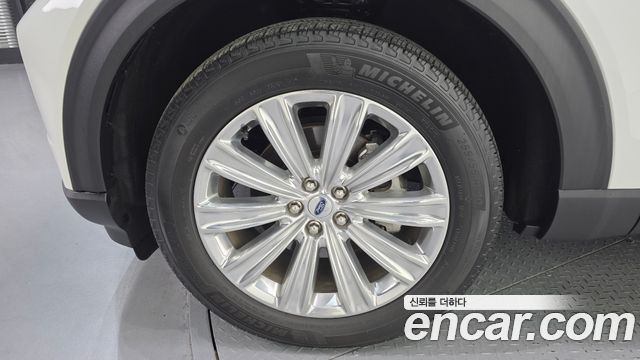 Ford Explorer 2021 — photo 5