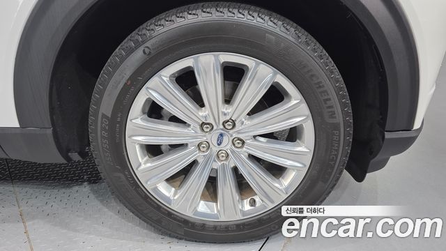 Ford Explorer 2021 — photo 7