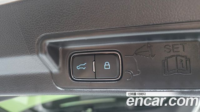Ford Explorer 2021 — photo 30