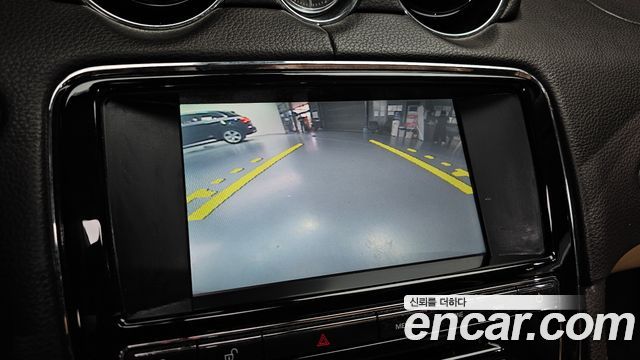 Jaguar XJ 2014 — photo 15