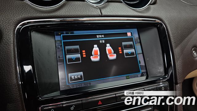 Jaguar XJ 2014 — photo 17