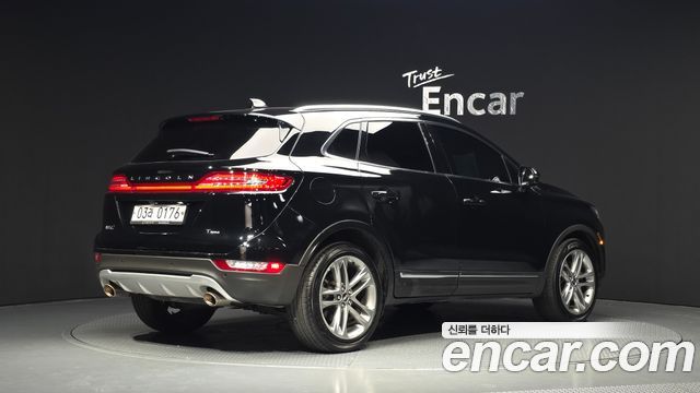 Lincoln MKC 2017 — photo 2