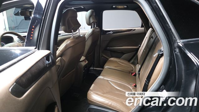 Lincoln MKC 2017 — photo 11