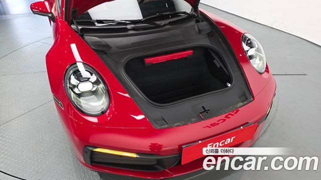 Porsche 911 2021 — photo 6
