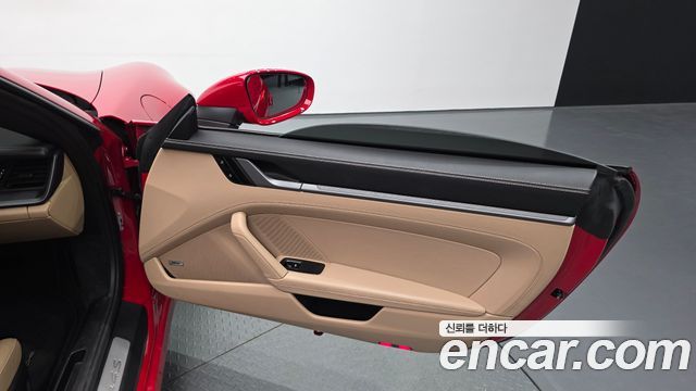 Porsche 911 2021 — photo 14