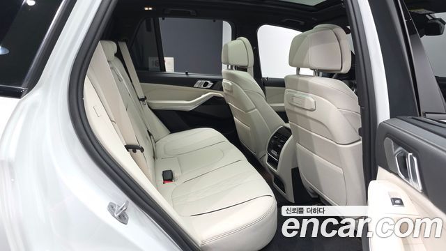 BMW X5 2025 — photo 18