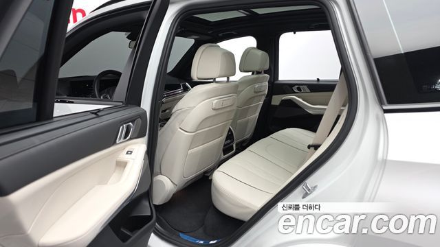 BMW X5 2025 — photo 16