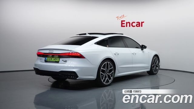 Audi A7 2025 — photo 2
