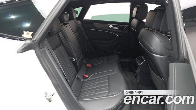 Audi A7 2025 — photo 17