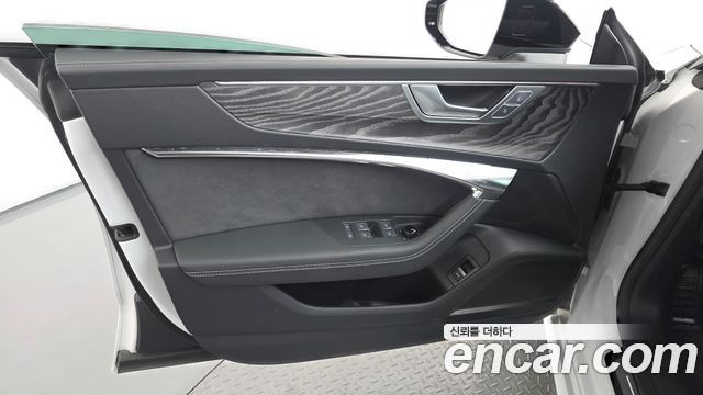 Audi A7 2025 — photo 14