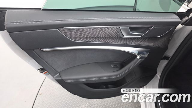 Audi A7 2025 — photo 15