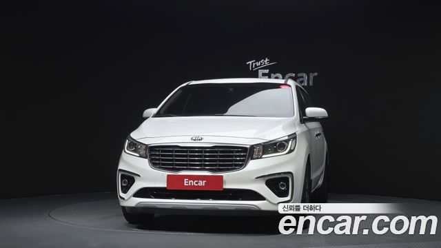 Kia Canival 2019 — photo 3
