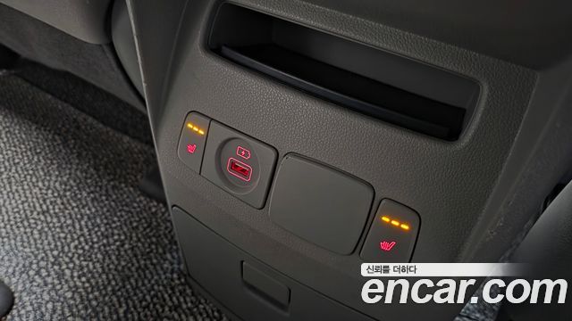 Kia Canival 2019 — photo 24
