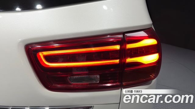 Kia Canival 2019 — photo 9