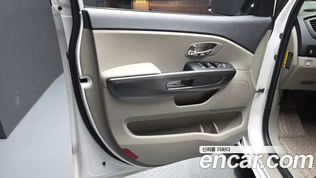 Kia Canival 2019 — photo 14