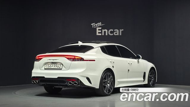 Kia Stinger 2021 — photo 2