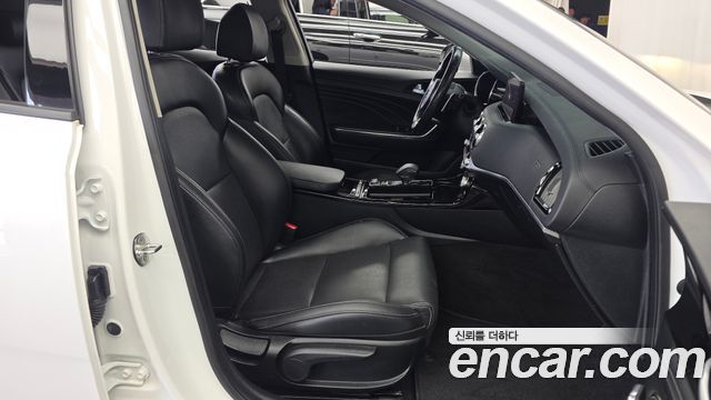 Kia Stinger 2021 — photo 17