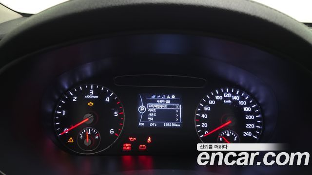 Kia Sorento 2017 — photo 8