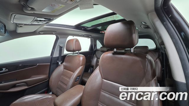 Kia Sorento 2017 — photo 11