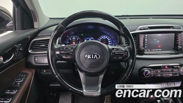 Kia Sorento 2017 — photo 14