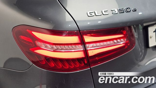 Mercedes-Benz GLC-Class 2018 — photo 9
