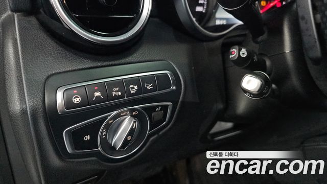 Mercedes-Benz GLC-Class 2018 — photo 27