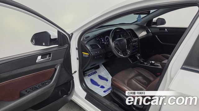 Hyundai Sonata 2017 — photo 13