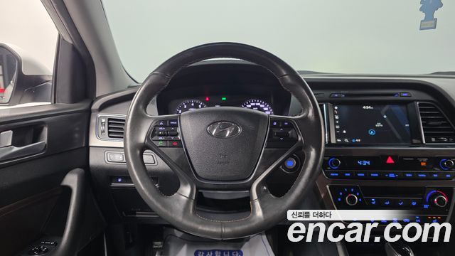 Hyundai Sonata 2017 — photo 19