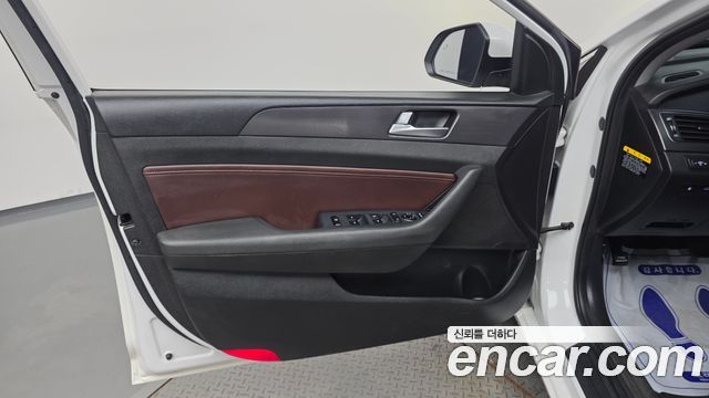 Hyundai Sonata 2017 — photo 14