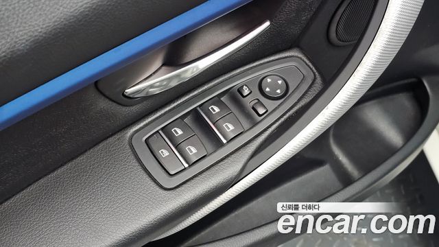 BMW 3-Series 2017 — photo 24