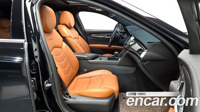 Cadillac CT6 2018 — photo 16