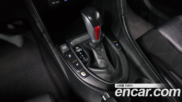 Hyundai Veloster 2018 — photo 9