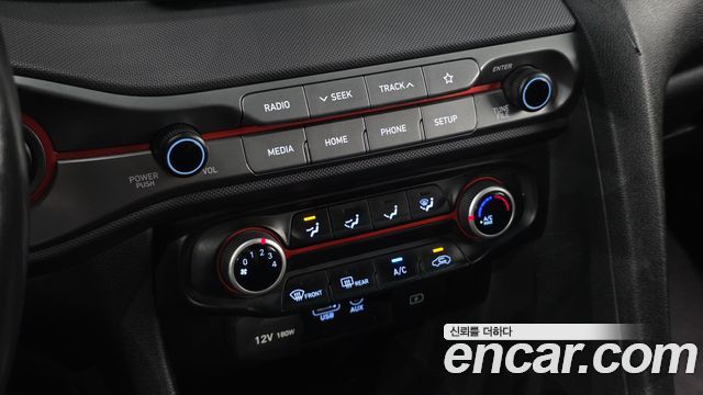 Hyundai Veloster 2018 — photo 18