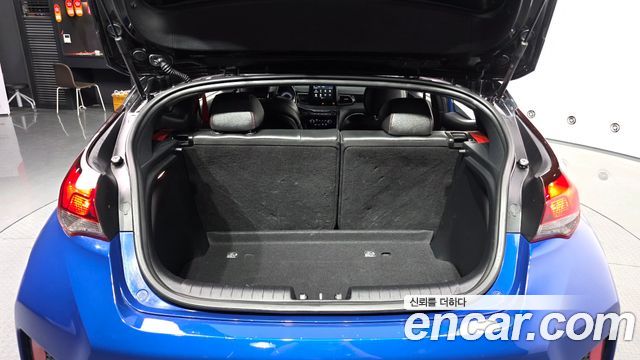 Hyundai Veloster 2018 — photo 20
