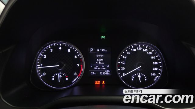 Hyundai AVANTE 2020 — photo 8